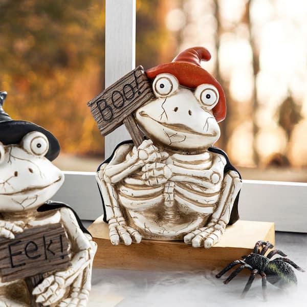 Glitzhome 7 in. H Halloween Resin Skeleton Frogs Table Decor (set