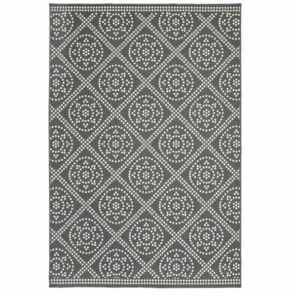 Gray, Ivory 9 ft. x 13 ft. Loomed Geometric Polypropylene Rectangle Indoor/Outdoor Area Rug