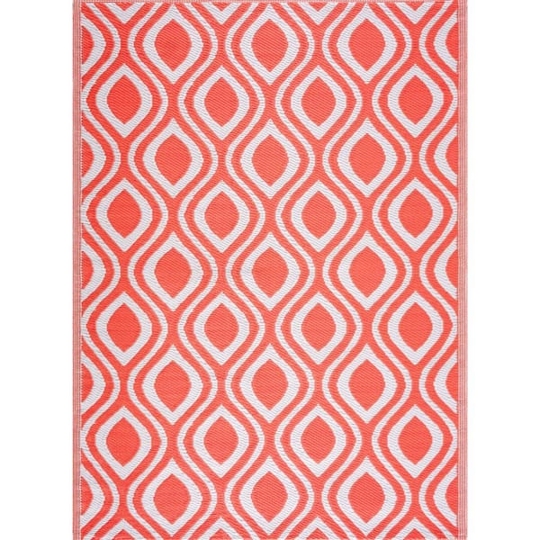 https://images.thdstatic.com/productImages/45b29b82-49f4-4622-8d23-3698f76394f3/svn/orange-white-outdoor-rugs-vnc-o-w-6x9-64_600.jpg