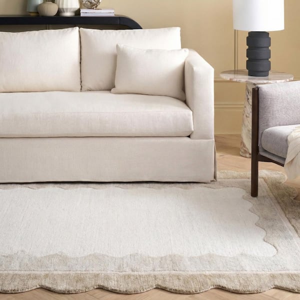 Martha Stewart Denali 8 ft. x 10 ft. Specialty Beige/Ivory Border Wavy Indoor/Outdoor Area Rug