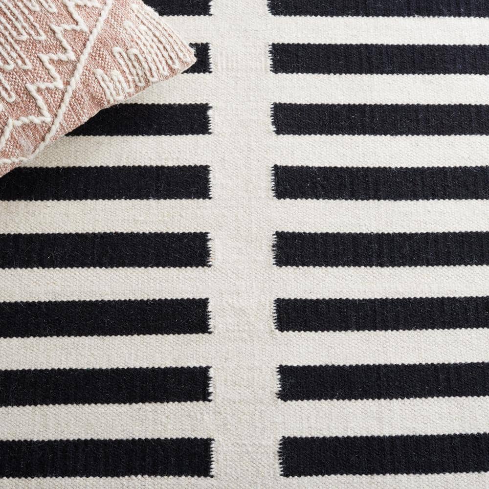 Handmade Black and Ivory Wool Striped 4' x 6' Area Rug
