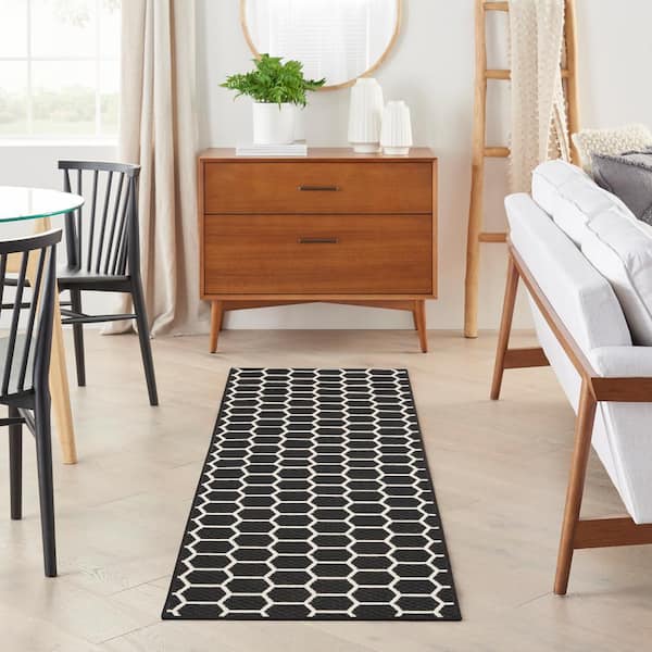 Reversible Indoor Outdoor Black 2 ft. x 6 ft. Honeycomb Contemporary Runner Area Rug