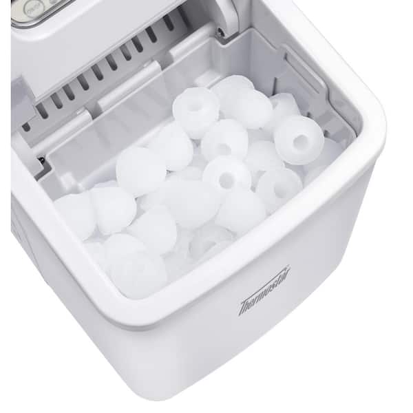 i16 Quench Icemaker  Crystal Clear Bottled Water