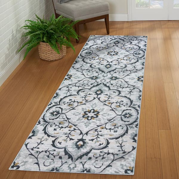 Quattro Tunny Gray 3 ft. x 8 ft. Medallion Indoor Runner Rug