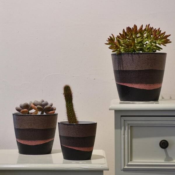Rustic 4/5/6 in. Mocha Mix Round Polystone Planter Plastic Flower