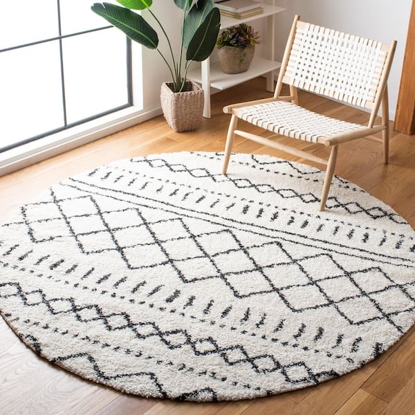 Arizona Shag Ivory/Black 3 ft. x 3 ft. Geometric Lodge Round Area Rug