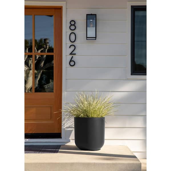 Kona 15 in. Round Black Plastic Planter
