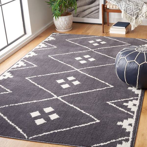 Pyramid 4 ft. x 6 ft. Charcoal/Ivory Tribal Area Rug