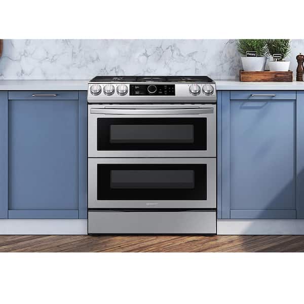 https://images.thdstatic.com/productImages/462a1f51-6c0a-40c1-898b-21931c916324/svn/fingerprint-resistant-stainless-steel-samsung-single-oven-gas-ranges-nx60t8751ss-a0_600.jpg