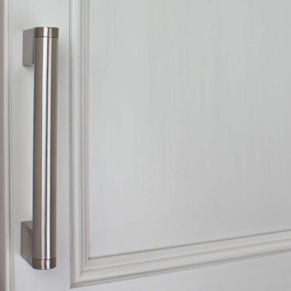 Brushed Stainless Steel 6-Inch Modern Bar Pull