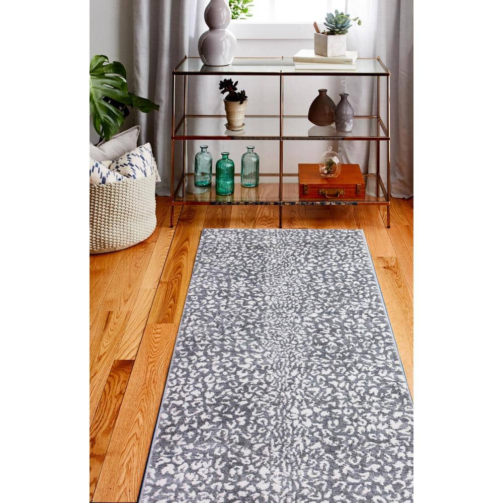 Gray Geometric Washable Synthetic Runner Rug 2'6" x 8'