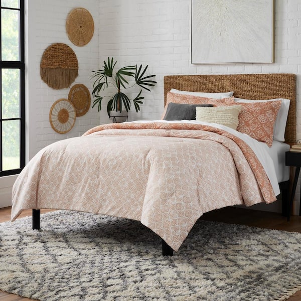 https://images.thdstatic.com/productImages/46324a0a-0efb-4f98-86f0-96ca3e2bf9f4/svn/stylewell-bedding-sets-sum95cs-txl-gmp-c3_600.jpg