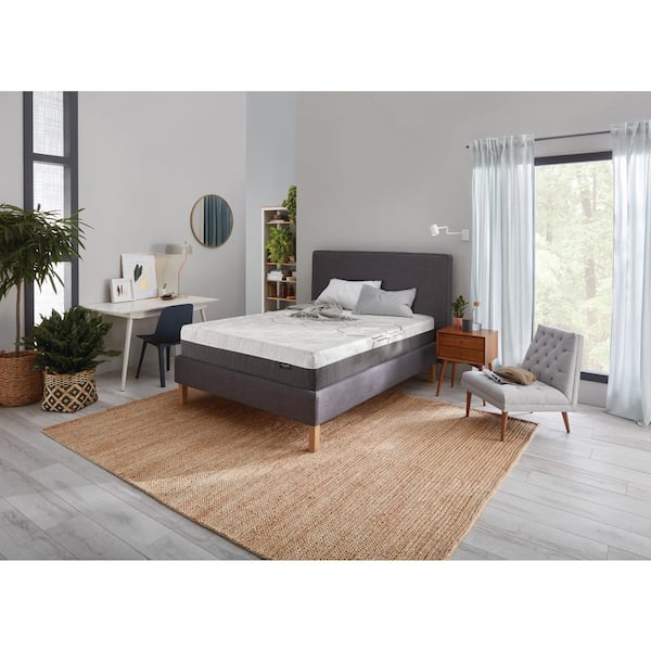 Hybrid California King Medium 12 in. Mattress in a Box