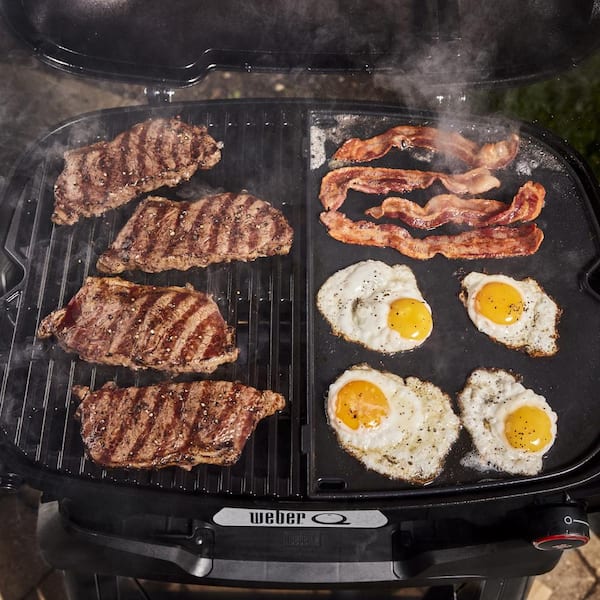 Q 2800N+ Gas Grill Porcelain-enamel Cast Iron Half Griddle