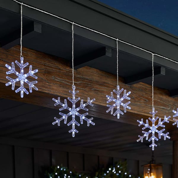 150 Count Cool White Twinkling LED Snowflakes Lights