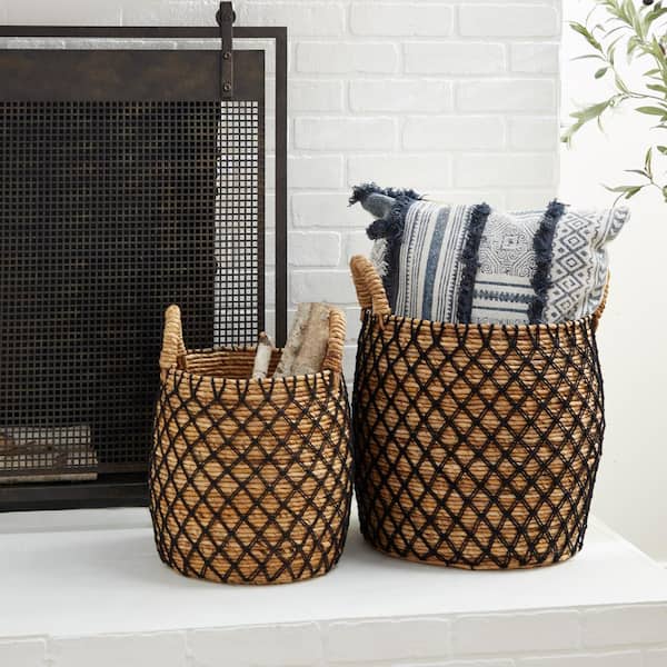 Litton Lane Brown Coastal Banana Leaf Storage Basket 19 in., and 16 in. (Set of 2)
