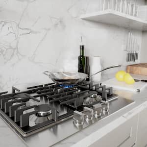 https://images.thdstatic.com/productImages/464d617a-960a-51f5-8671-53b2c241b93e/svn/stainless-steel-bosch-gas-cooktops-ngm5458uc-e4_300.jpg