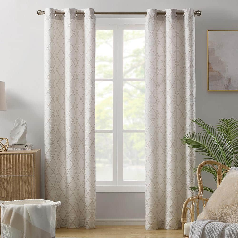 Light Weight Jacquard Curtain Made of Yarn Dyed 100% selling Polyester Curtain Fabric