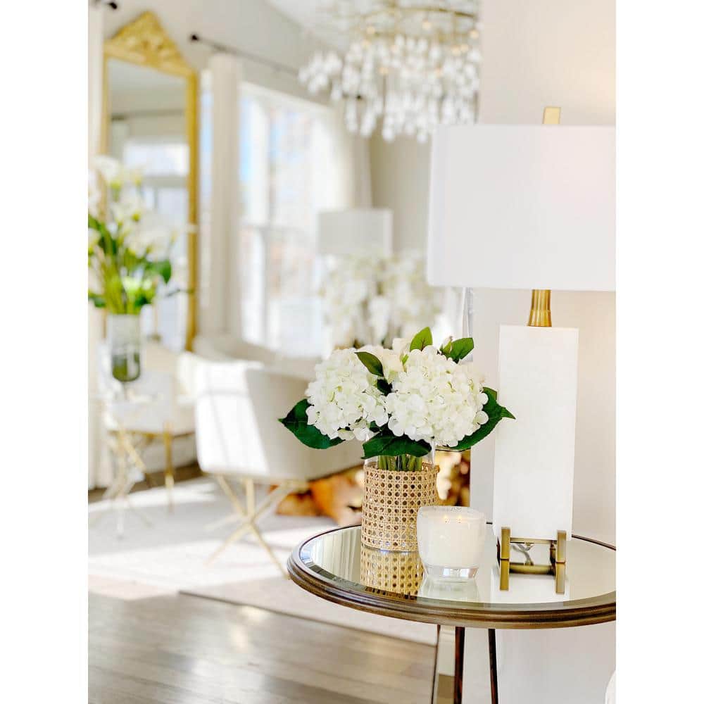 Elegant Alabaster and Brass Gold 30-inch Traditional Table Lamp