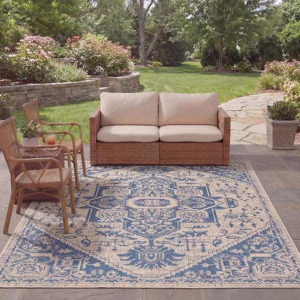 Courtyard Beige/Blue 8 ft. x 10 ft. Medallion Floral Orante Indoor/Outdoor Area Rug