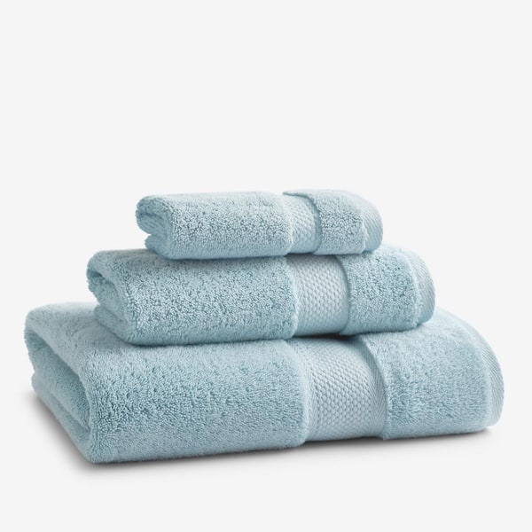 https://images.thdstatic.com/productImages/46671378-5716-4c81-afb2-672abc6a6e7e/svn/aqua-haze-the-company-store-bath-towels-vj94-wash-aqua-haze-e1_600.jpg