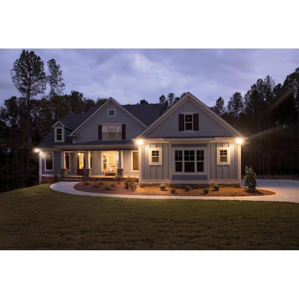 Halo 180-Degree White Motion Activated Outdoor Integrated LED Triple Head Flood Light, Selectable CCT (3000K-5000K)