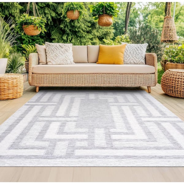 Bailey Gray 8 ft. x 10 ft. Transitional Geometric Flat Weave Polypropylene Rectangle Indoor/Outdoor Area Rug
