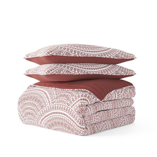 All Season 3-Pcs Scallop Reversible Microfiber Quilt Set with Shams