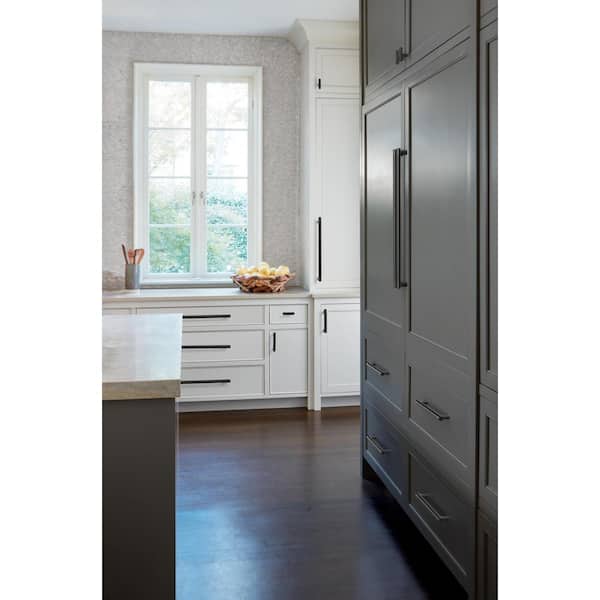 Bronx 24 in. (610mm) Modern Black Bronze Bar Appliance Pull