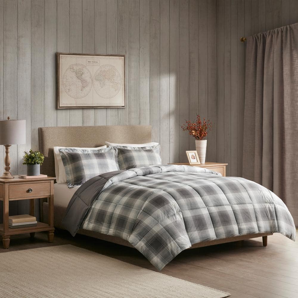 Gray Full/Queen Down Alternative Comforter Set with Plaid Pattern