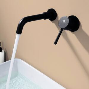 Simple Single Handle Wall Mounted Bathroom Faucet Sink Faucet in Matte Black