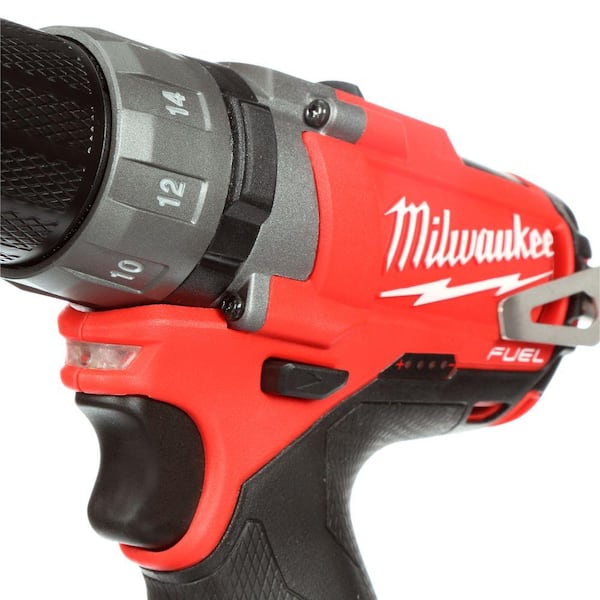 Milwaukee - M12 FUEL 12-Volt Lithium-Ion Brushless Cordless 1/2 in. Drill/Driver Kit with 4.0Ah and 2.0Ah Batteries and Hard Case