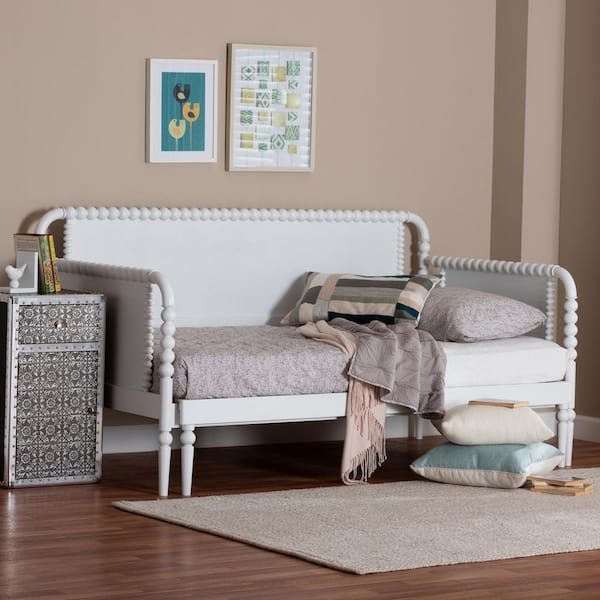 Lucera White Twin to King Convertible Daybed