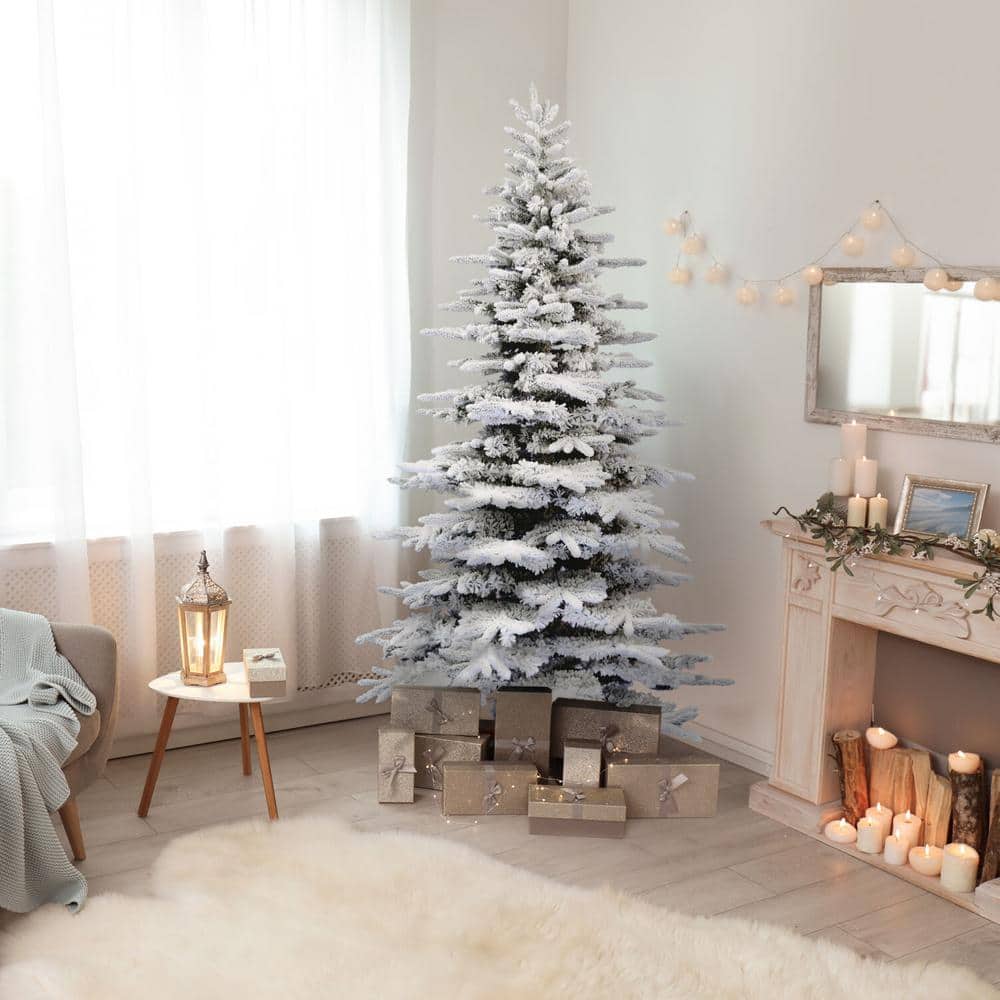 7.5 ft Flocked Pine Valley Artificial Christmas Tree