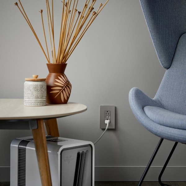 radiant with Netatmo 15 Amp Decorator Duplex Smart Outlet, Nickel