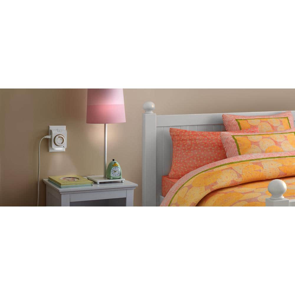 Woods White 24-Hour Programmable Mechanical Timer with 2 Outlets