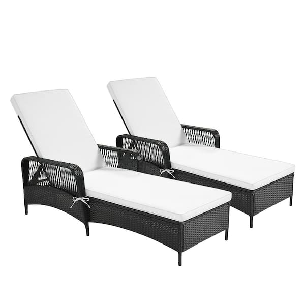 Utopia 4niture Farrah 2-Piece Wicker Outdoor Chaise Lounge with Beige Cushions