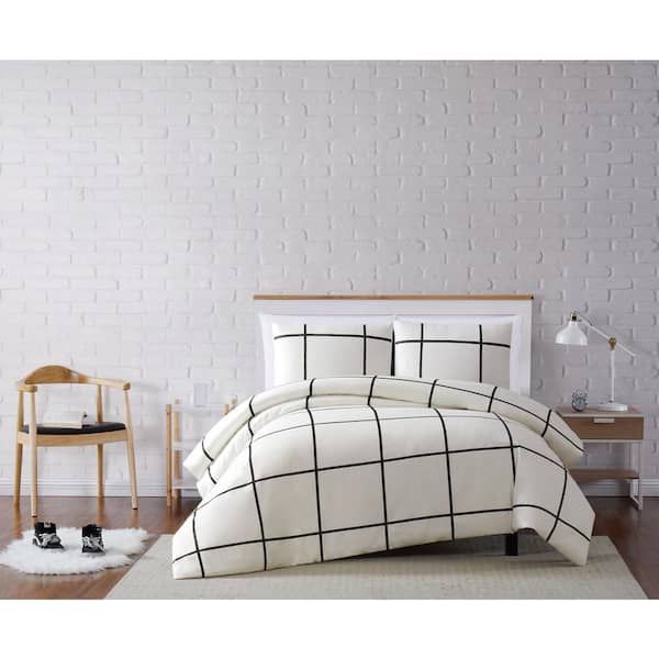 Truly Soft Kurt 3-Piece White Full/Queen Duvet Cover Set