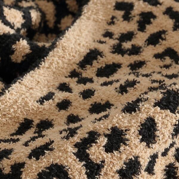 JUICY COUTURE Juicy Leopard Jacquard Brown 50 in. 70 in. Plush Feather Knit  Throw Blanket JYW021917 - The Home Depot