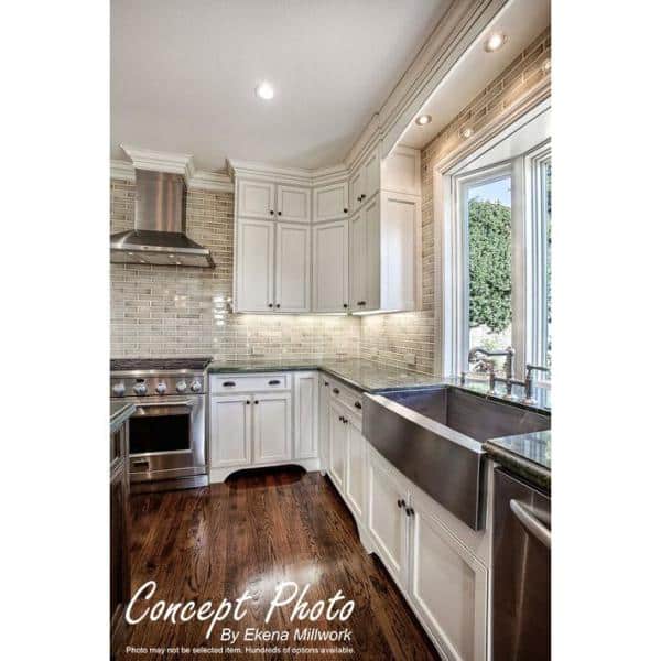Ekena Millwork 3-5/8 in. x 94-1/2 in. x 3-1/4 in. Unfinished Wood Cherry Acanthus Leaf Carved Crown Moulding