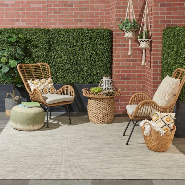 Positano Light Gray 8 ft. x 10 ft. Solid Modern Indoor/Outdoor Patio Area Rug
