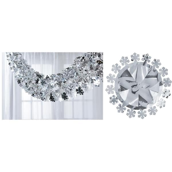 Amscan 8 ft. 2.5 in. x 13.5 in. Christmas Snowflake Accordion Hanging Decoration (2-Pack)