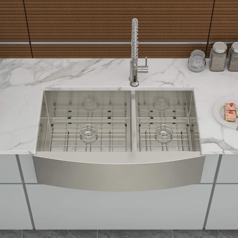 33 in. Farmhouse Apron Front Double Bowl (60/40) 18 Gauge Brushed Stainless