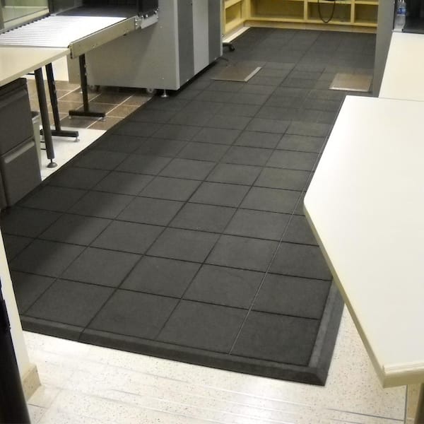 How Big are Rubber Floor Tiles?