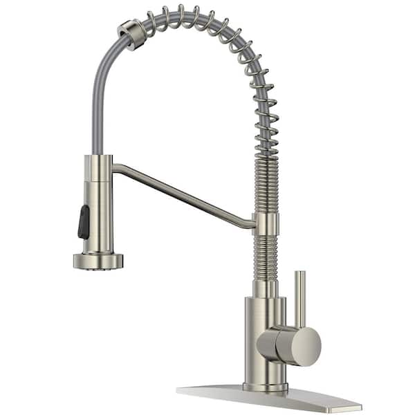 Single Handle Pull Down Sprayer Kitchen Faucet in Brushed Nickel