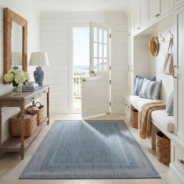 Courtyard 5 x 8 Aqua/Gray Border Area Rug