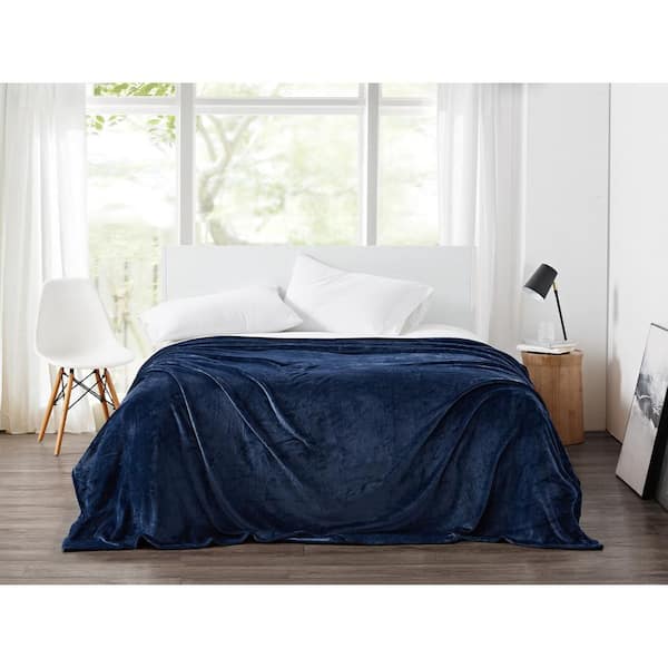 Cannon Plush Dark Blue Solid Polyester Twin XL Blanket