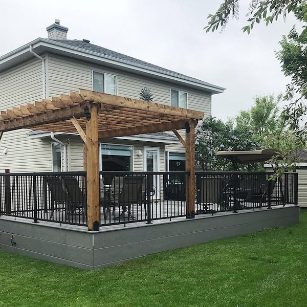 Vista 42 in. H x 72 in. W Black Aluminum Level Railing Kit
