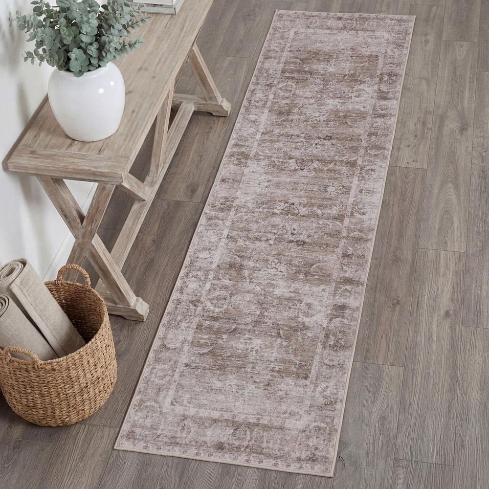 JONATHAN Y Arabella Vintage Floral Border Machine-Washable Beige
