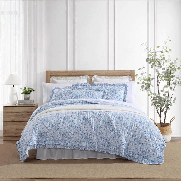 Laura Ashley Quartet 2-Piece Cashmere Blue Microfiber Twin Quilt
